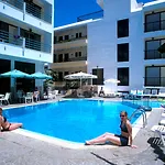 Poseidon شقة فندقية