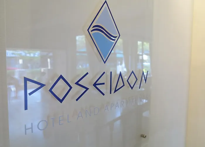 Aparthotel Poseidon 3*