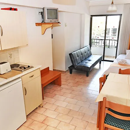 Aparthotel Poseidon 3*